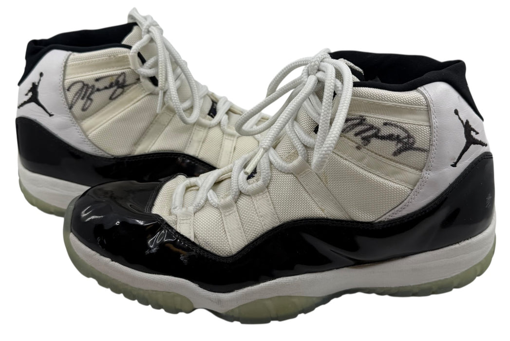 Michael Jordan Photo Matched Game Used Twice Signed 1996 Nike Sneakers JSA COA
