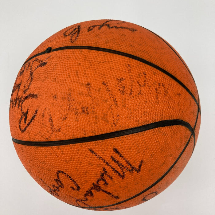 1985-86 Los Angeles Lakers Team Signed Basketball Abdul Jabbar Magic Johnson BAS