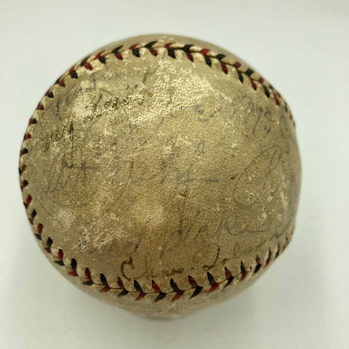 1929 Chicago Cubs NL Champs Team Signed Baseball Rogers Hornsby Beckett COA