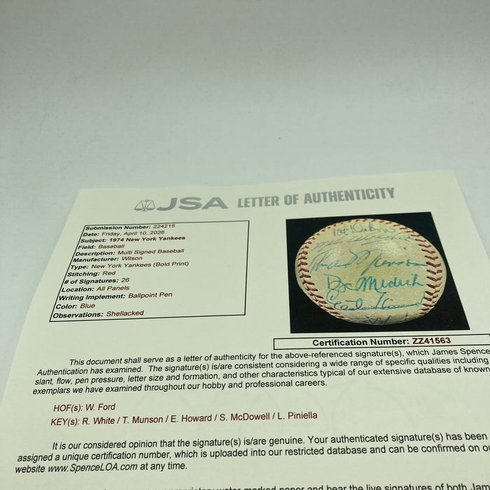 Thurman Munson 1974 New York Yankees Team Signed Baseball JSA COA