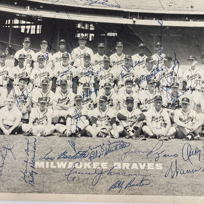 1958 Milwaukee Braves NL Champs Team Signed Photo Hank Aaron Beckett COA