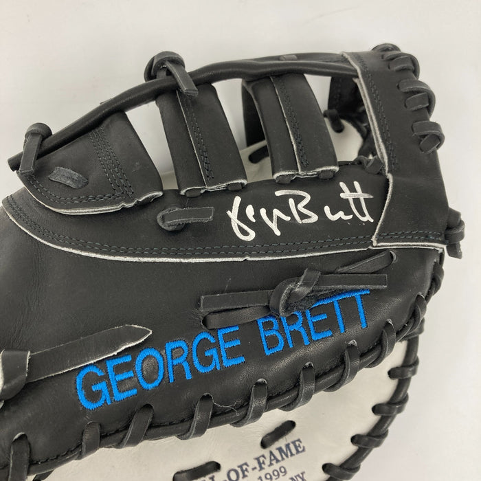 Rare George Brett Signed 1999 Hall Of Fame Induction Baseball Glove JSA COA