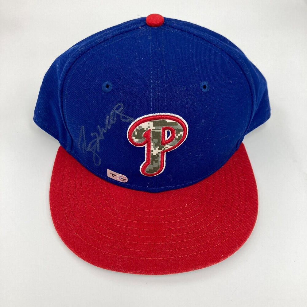 Roy Halladay Signed Philadelphia Phillies Hat MLB Authenticated Hologram