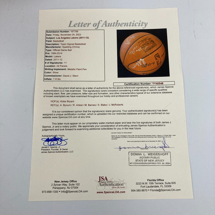 Kobe Bryant 2011–12 Los Angeles Lakers Team Signed NBA Game Basketball JSA COA