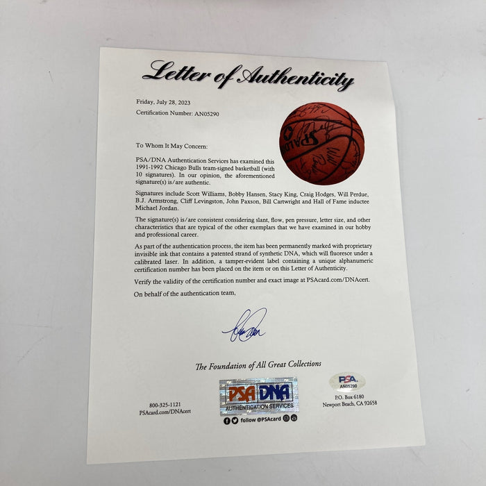 Michael Jordan 1991-92 Chicago Bulls NBA Champs Team Signed Basketball PSA & JSA