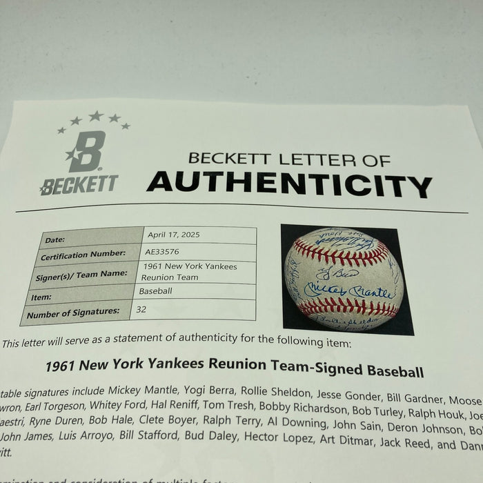 1961 New York Yankees World Series Champs Team Signed Baseball Mickey Mantle BAS