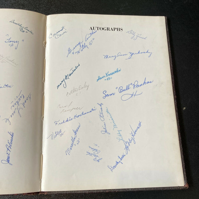 Bobby Vinton Signed Original 1950 Canon Log High School Yearbook Many Signature