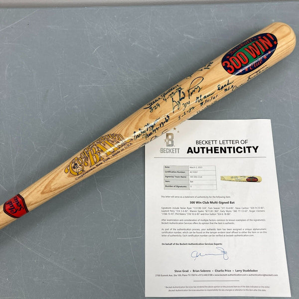 Beautiful 300 Win Club Signed Baseball Bat With Inscriptions Beckett COA