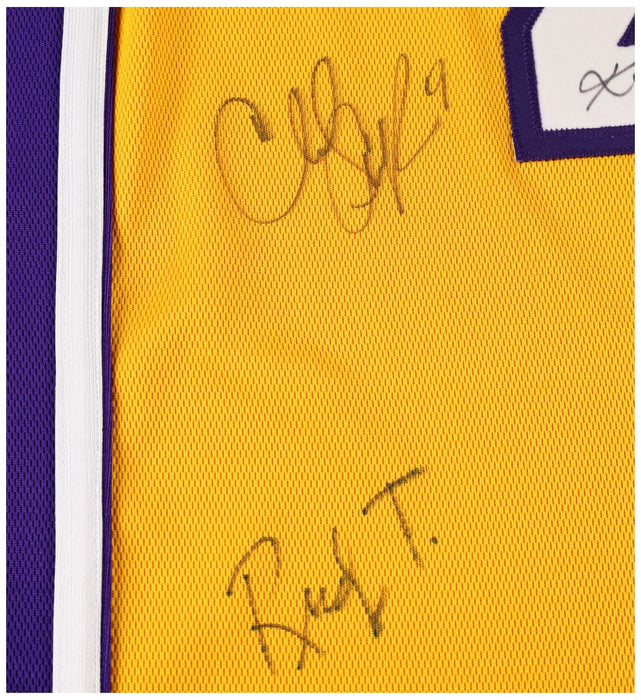 2004-05 Los Angeles Lakers Team-Signed Nike Jersey Jersey Kobe Bryant JSA COA