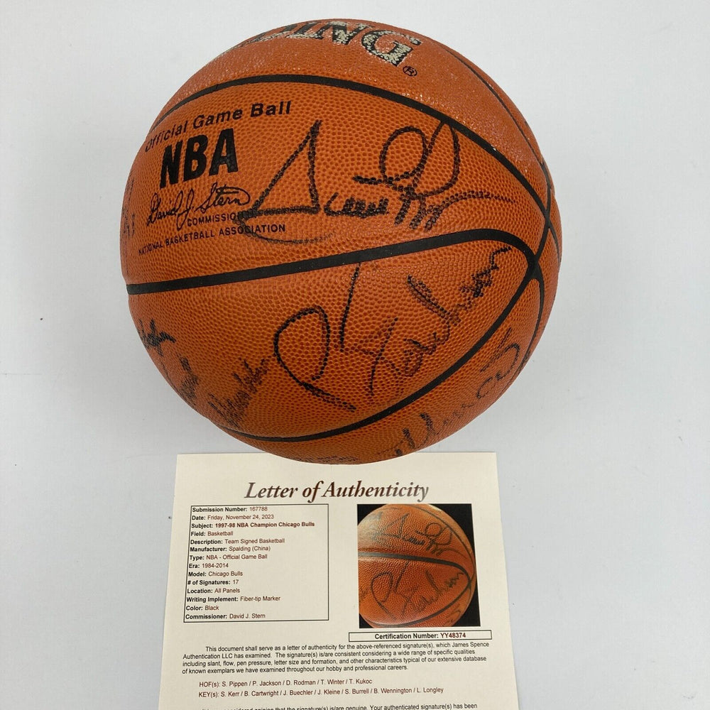 1997-98 Chicago Bulls NBA Champs Team Signed Game Basketball The Last Dance JSA