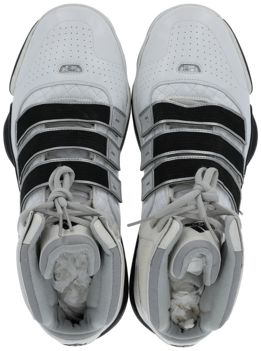 Tim Duncan Signed 2009 Game Used Adidas Sneakers Shoes MEARS & Beckett COA