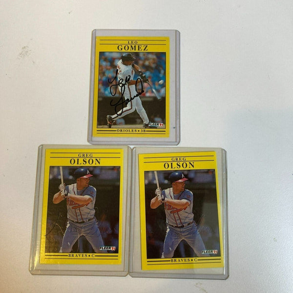 (3) 1991 Fleer Greg Olson & Leo Gomez Signed Baseball Cards