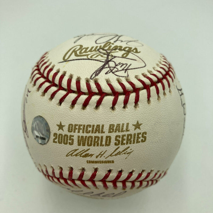 2005 Chicago White Sox Team Signed World Series Baseball MLB Authenticated Holo
