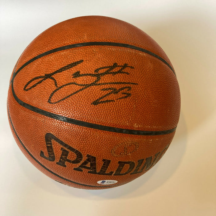 Lebron James #23 Rookie Signed Game Used NBA Basketball Beckett GEM MINT 10