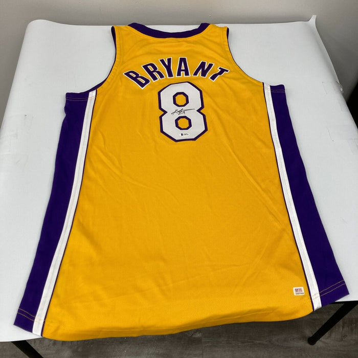 Kobe Bryant Signed 1999 Finals Los Angeles Lakers Pro Cut Jersey Beckett & PSA