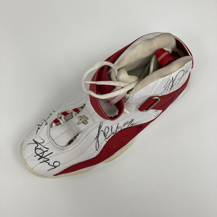 2007-08 Chicago Bulls Starting 5 Signed Nike Air Max Penny 4 Sneaker PSA DNA COA