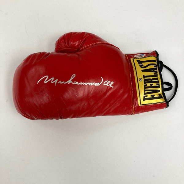 Stunning Muhammad Ali Full Name Signed Everlast Boxing Glove Silver Ink PSA DNA
