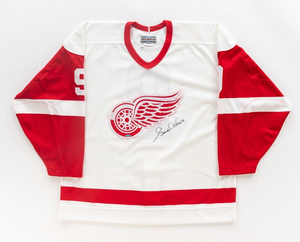 Gordie Howe Signed Authentic Detroit Red Wings Jersey UDA Upper Deck COA