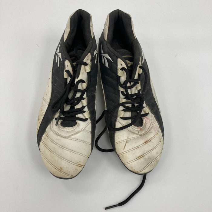 Eric Metcalf Signed Game Used Football Cleats Shoes 2 Signatures