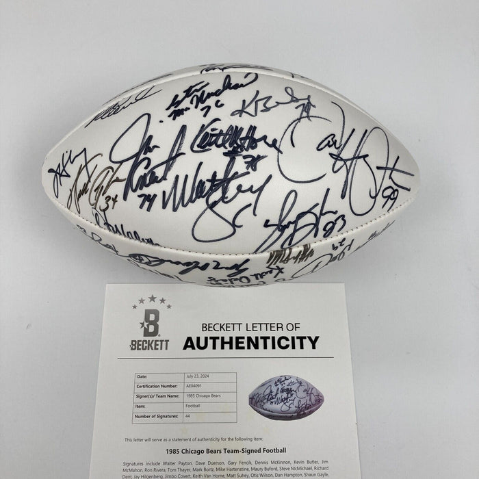 1985 Super Bowl Champs Chicago Bears Team Signed Football Walter Payton Beckett