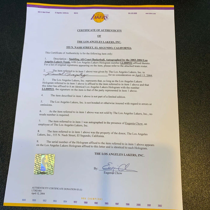 Kobe Bryant 2003-04 Los Angeles Lakers Team Signed NBA Game Basketball JSA COA