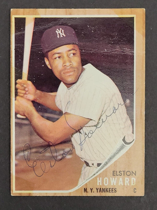 Elston Howard Autographed 1962 Topps #400 Card w/ Beckett LOA