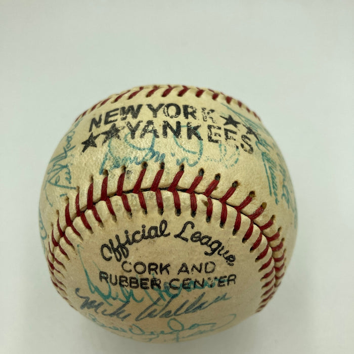Thurman Munson 1974 New York Yankees Team Signed Baseball JSA COA