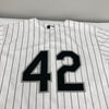 2014 Chicago White Sox Team Signed Jackie Robinson Day Jersey JSA COA & MLB Auth