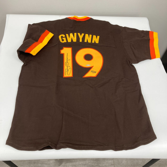 Tony Gwynn Signed Mitchell & Ness San Diego Padres Jersey Upper Deck UDA COA
