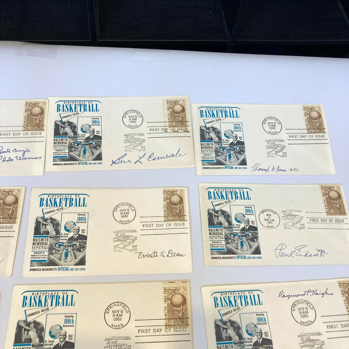 Lot Of (25) 1961 Naismith Basketball Hall of Fame Signed First Day Covers FDC