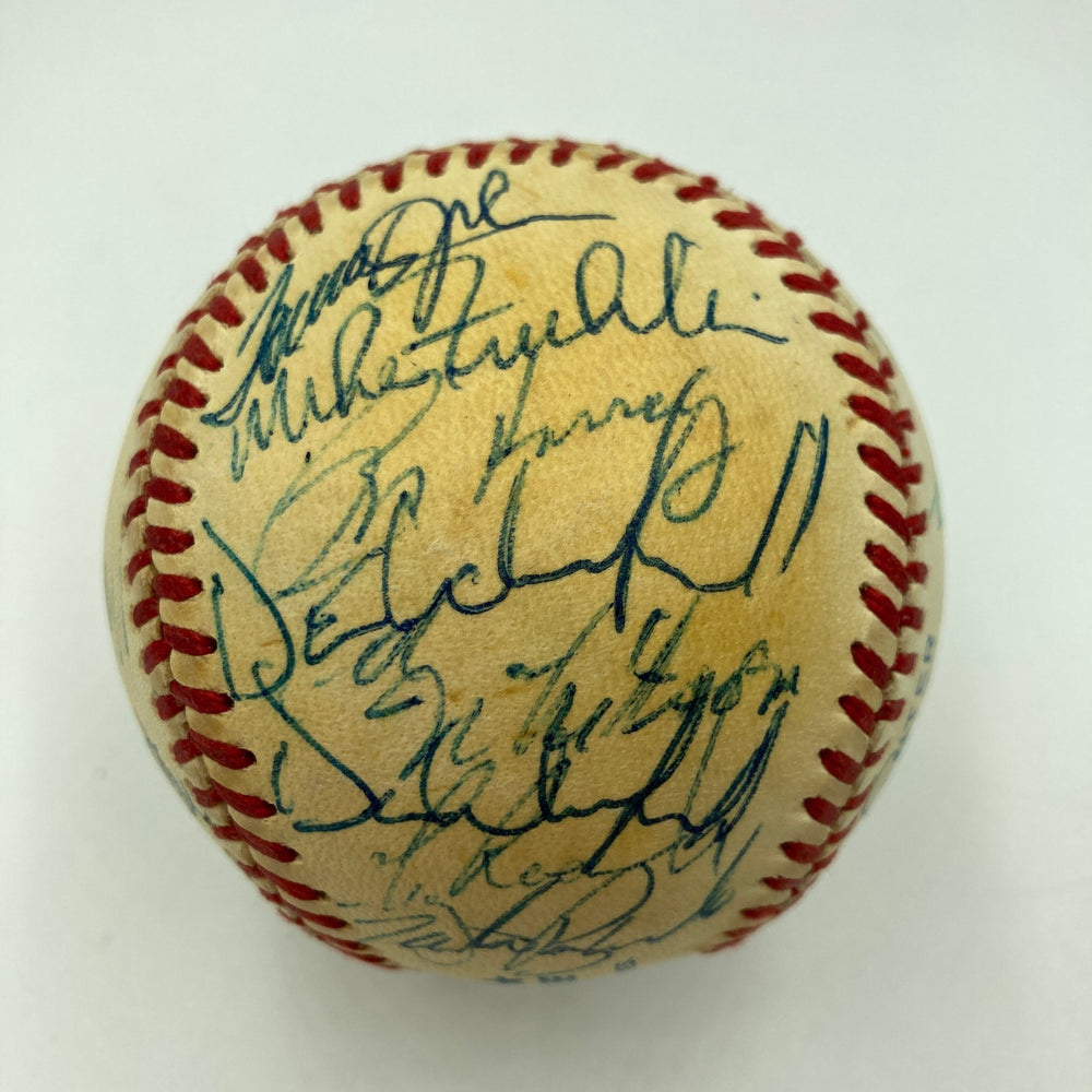 1986 New York Yankees Team Signed Baseball 29 Sigs Don Mattingly JSA COA