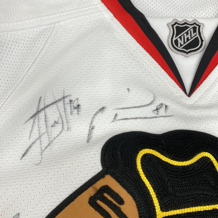 2014–15 Chicago Blackhawks Stanley Cup Champs Team Signed Jersey PSA DNA Beckett