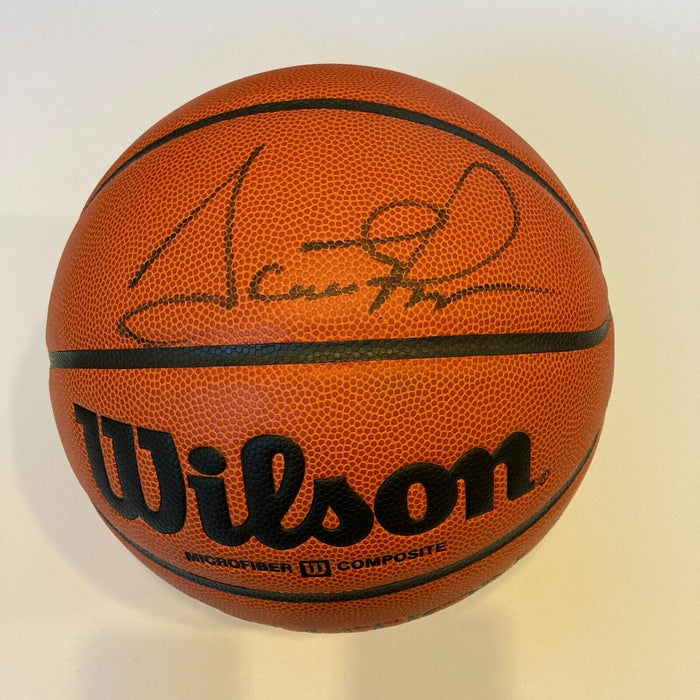 Scottie Pippen Signed Wilson Evolution Basketball Beckett Hologram