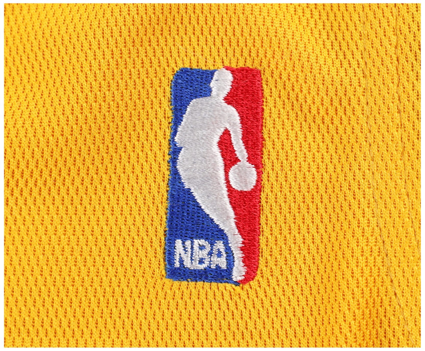 2004-05 Los Angeles Lakers Team-Signed Nike Jersey Jersey Kobe Bryant JSA COA