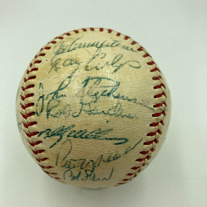 1967 Chicago Cubs Team Signed Baseball Ernie Banks Beckett COA