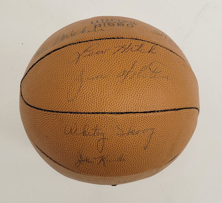 1951–52 Los Angeles Lakers (Minneapolis) NBA Champs Team Signed Basketball BAS