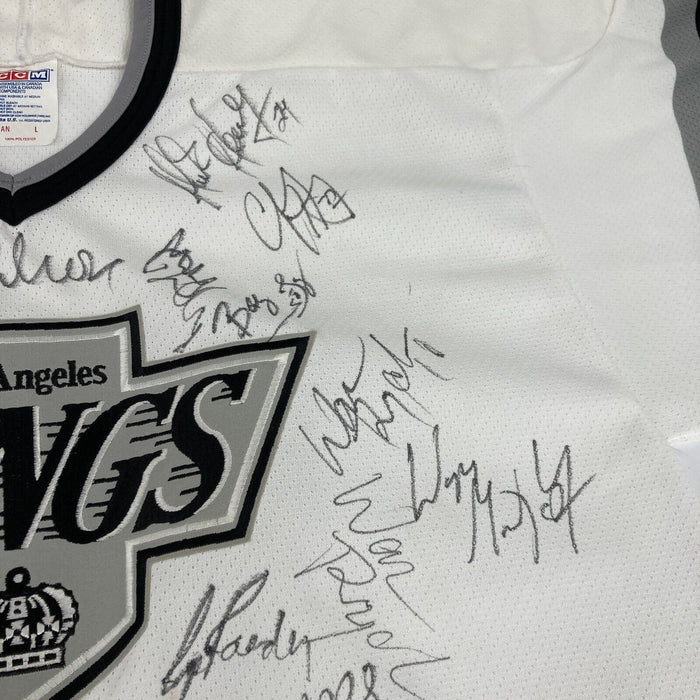 Wayne Gretzky 1993-94 Los Angeles Kings Team Signed Jersey Beckett COA