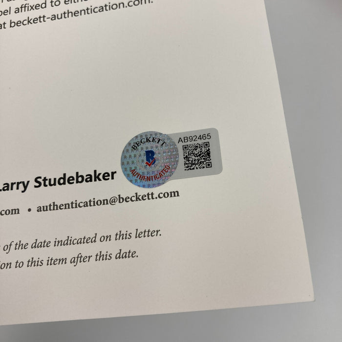 Kobe Bryant 1999-2000 Los Angeles NBA Champs Team Signed Basketball Beckett COA