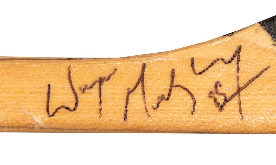 Wayne Gretzky Signed Game Issued Hespeler Hockey Stick PSA DNA