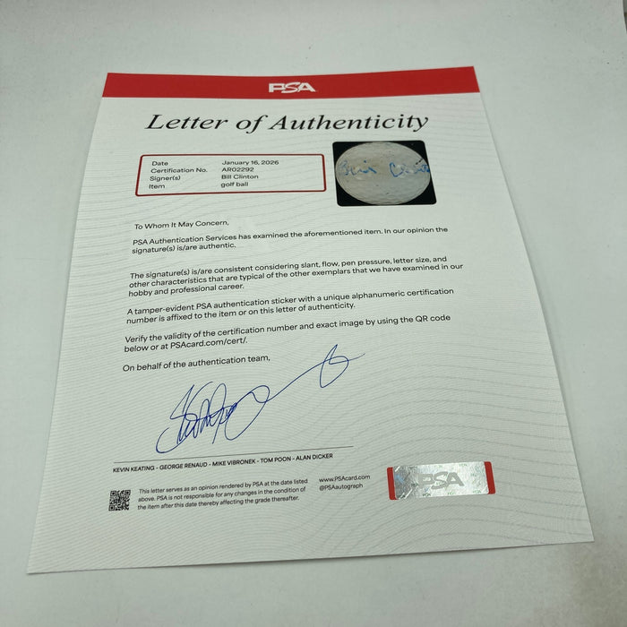 President Bill Clinton Signed Titleist 8 Golf Ball PSA DNA COA