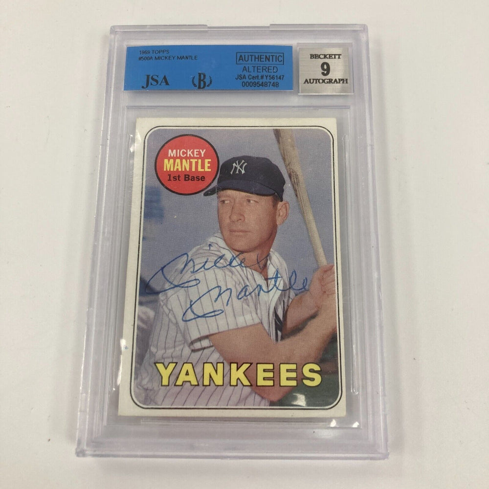 1969 Topps Mickey Mantle #500A Signed Baseball Card BGS 9 MINT