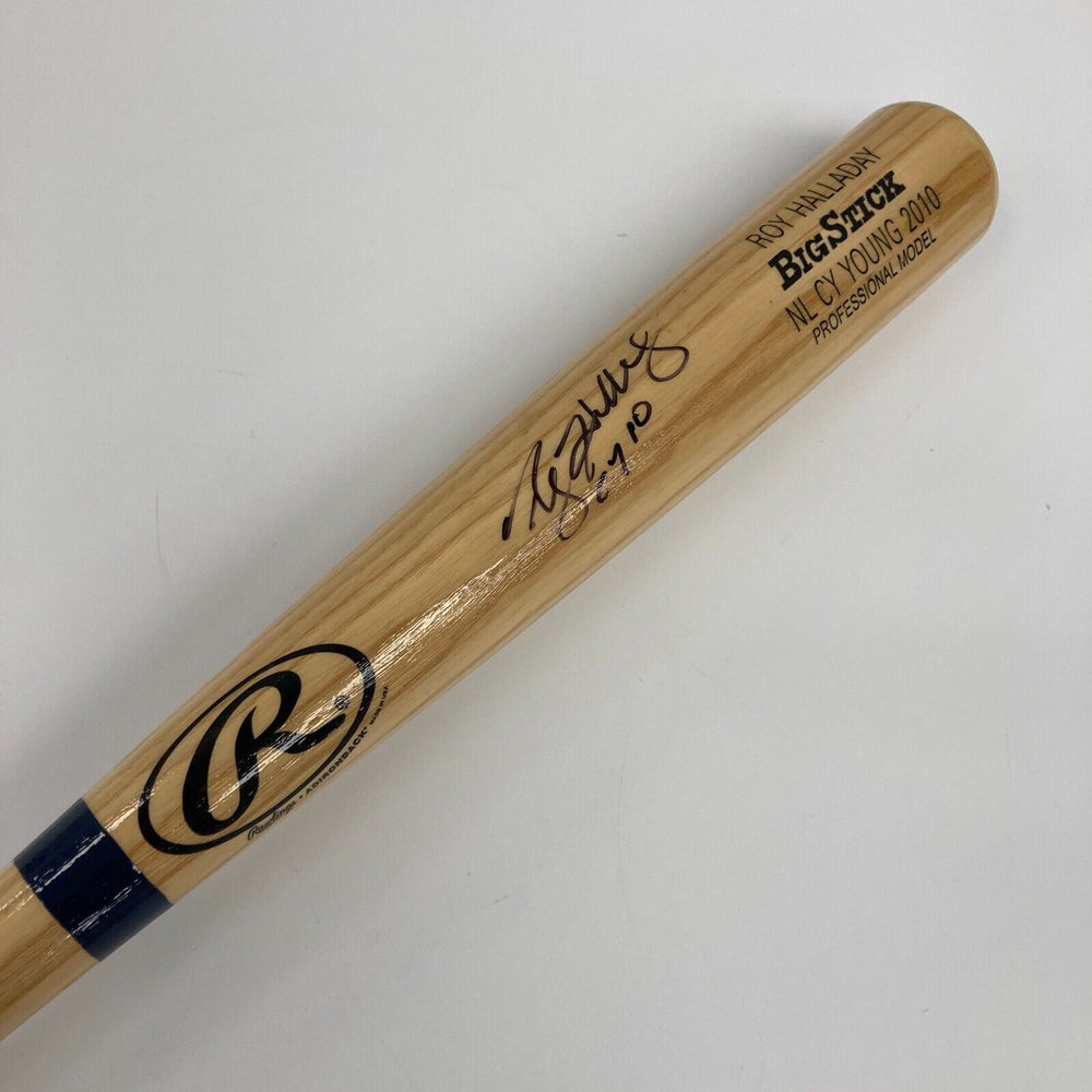 Roy Halladay "Cy Young 2010" Signed Commemorative Baseball Bat JSA Sticker