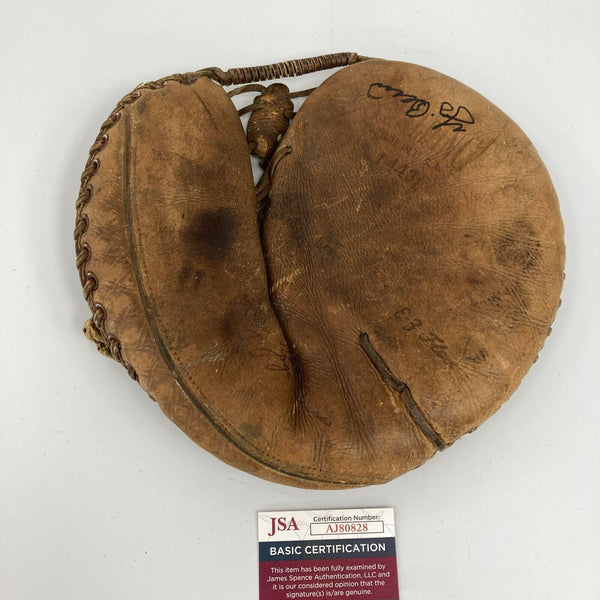 Yogi Berra Signed 1950's Spalding Game Model Catcher's Mitt Glove JSA COA