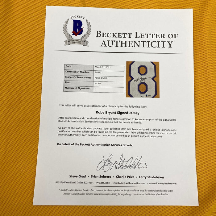 Kobe Bryant Signed 2001 Finals Los Angeles Lakers Pro Cut Jersey Beckett & PSA
