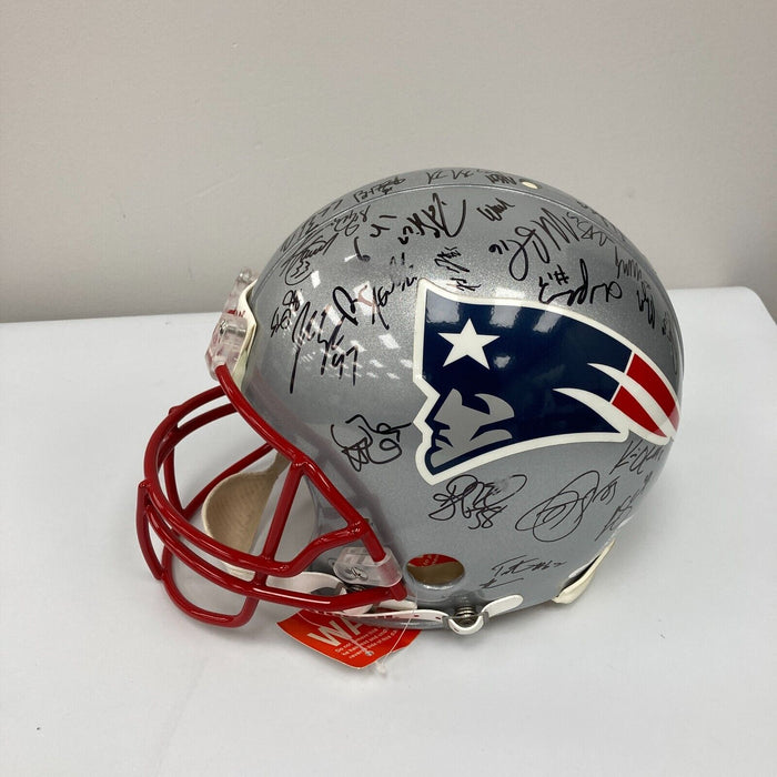Tom Brady 2007 New England Patriots AFC Champs Team Signed Helmet 54 Sigs JSA
