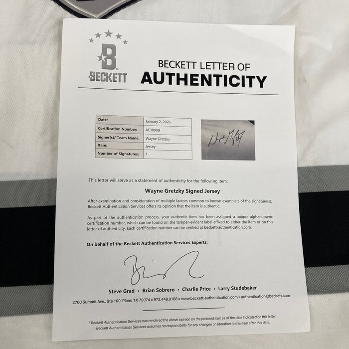 Wayne Gretzky Signed Los Angeles Kings Authentic Game Model Jersey Beckett COA