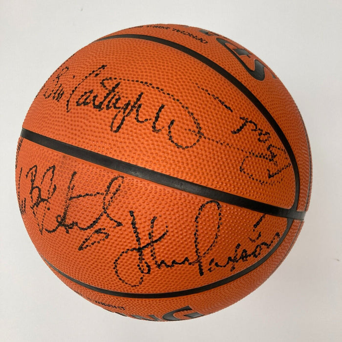 Michael Jordan 1991-92 Chicago Bulls NBA Champs Team Signed Basketball Beckett