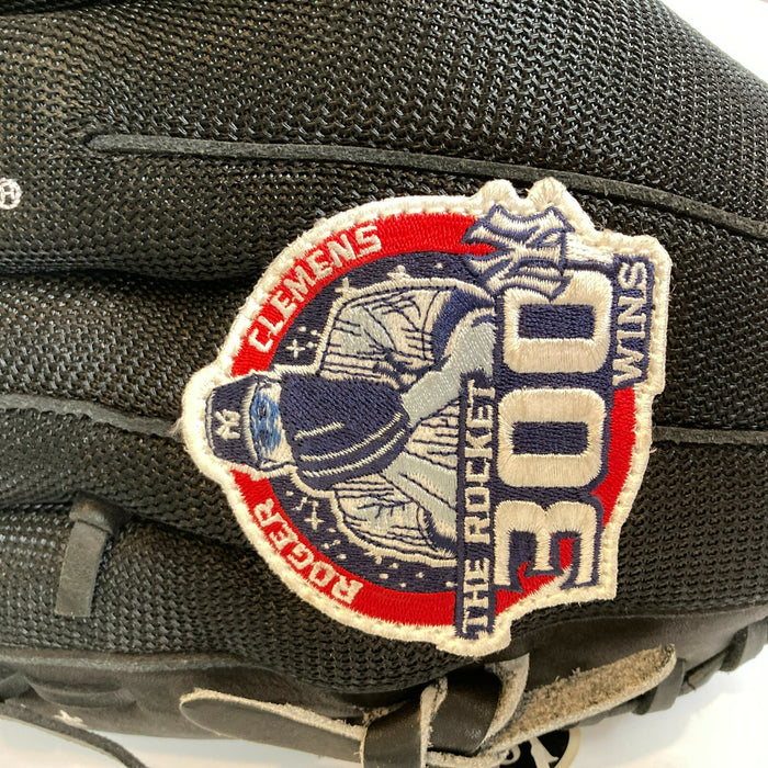 Roger Clemens Twice Signed AUthentic Game Model Baseball Glove JSA Sticker