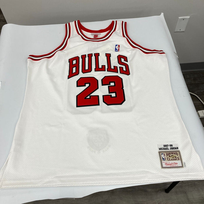 Michael Jordan "Hall Of Fame 2009" Signed Chicago Bulls Jersey UDA Upper Deck