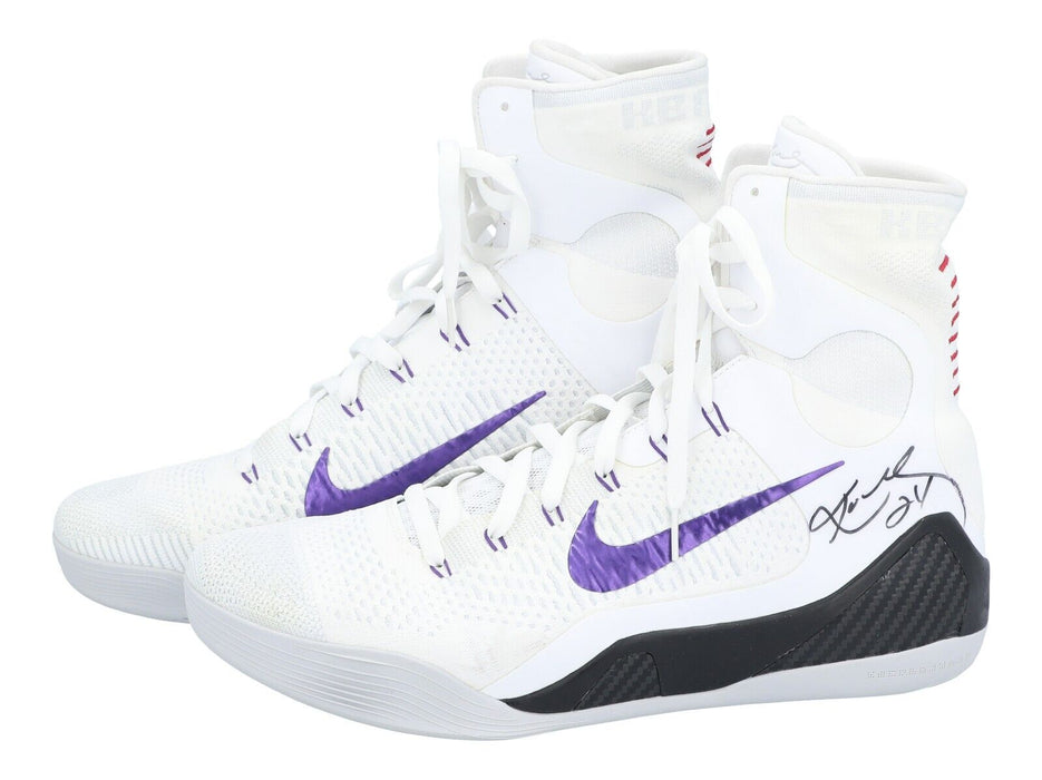 Kobe Bryant Photomatched 2014 Opening Night Game Used Signed Sneakers Beckett